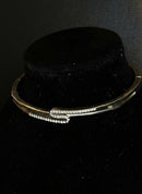 Bracelete ondulado cravejado e liso