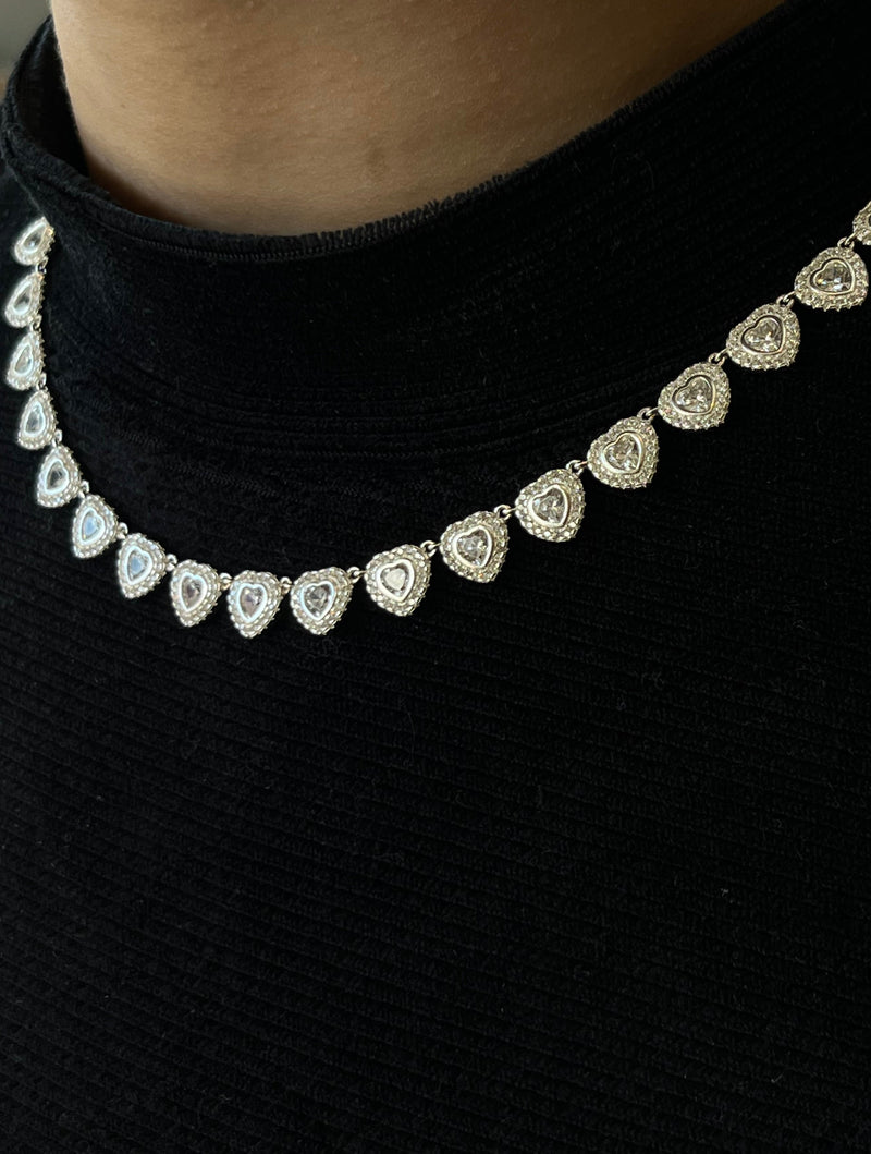 Colar corações zircônias