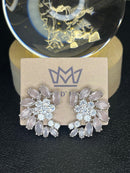 Brinco de zircônia cravejado