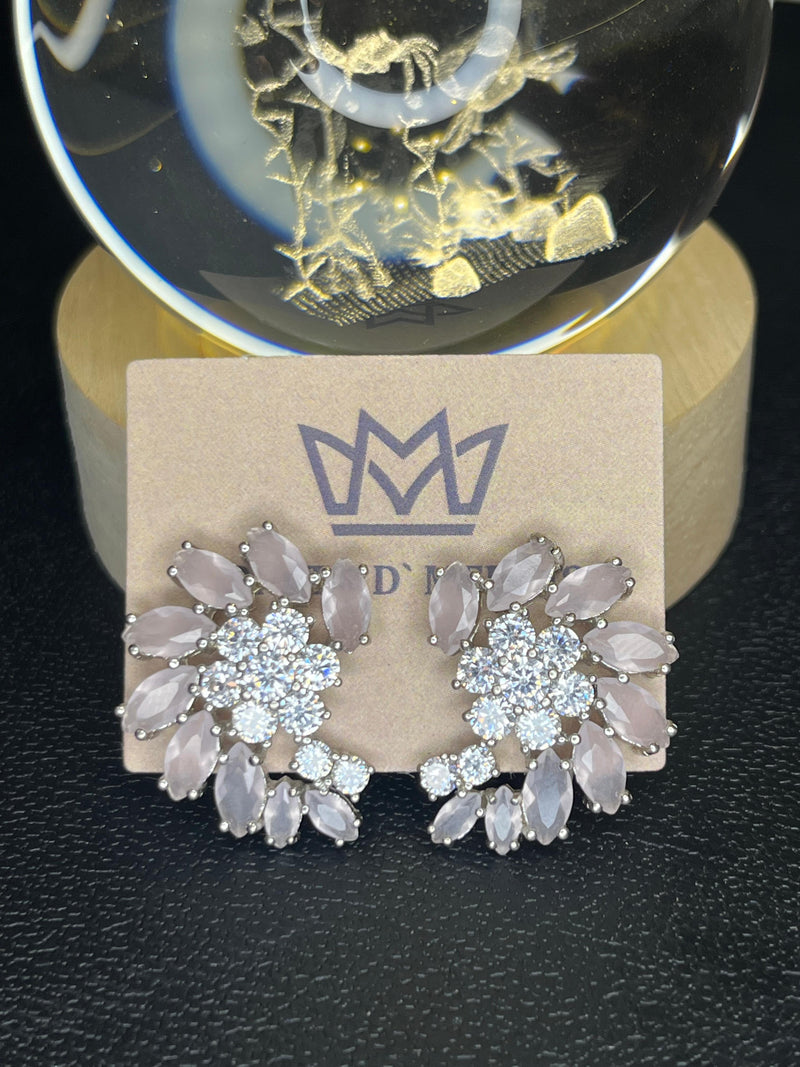 Brinco de zircônia cravejado