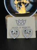 Brinco coração cravejado