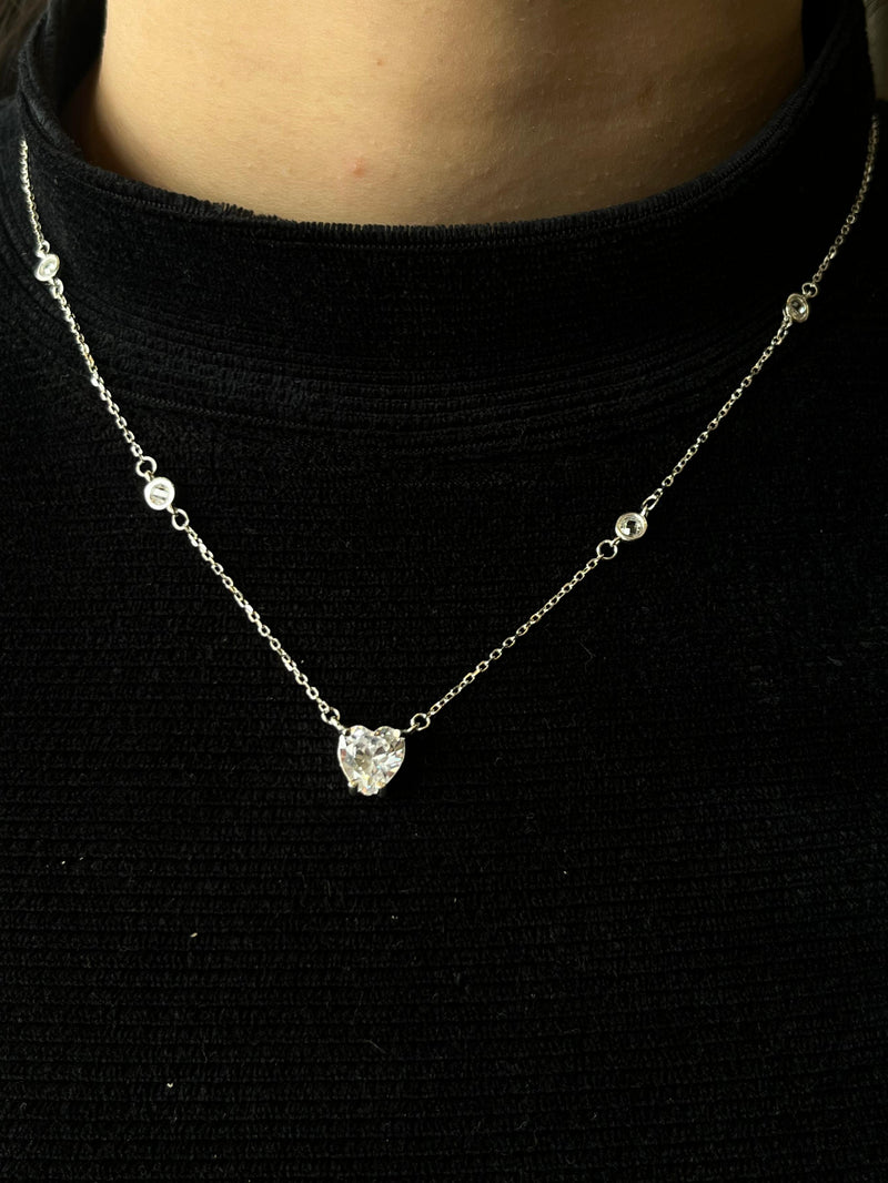 Colar coração de pedra zircônia