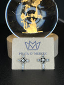 Brinco cruz cravejado