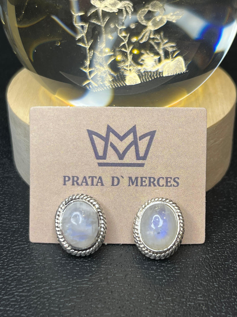 Brincos pedra cravada